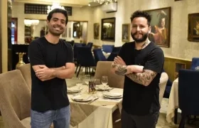 Los chefs Daniel Pérez y Adolfo Cavalie.