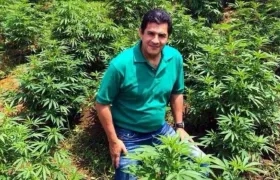 Jorge Iván Ospina, en la foto que compartió en Twitter para anunciar su propuesta.