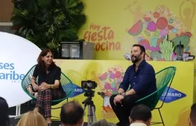 Clementina Holguín y Tulio Recomienda.