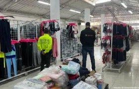 Autoridades presentes en los almacenes de cadena. 