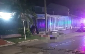 El presunto atracador ultimado.