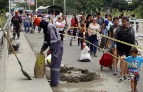 Mantenimiento en el Puente Simón Bolívar
