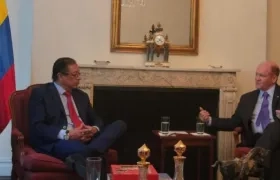 El Presidente Petro y el senador Christopher Andrew Coons.