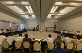 Reunión del Embajador Benedetti y el Ministro de Comercio con gremios de Barranquilla.