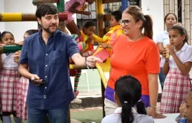 El Alcalde Jaime Pumarejo durante la entrega de las obras.