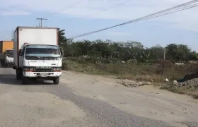 Estado que presenta la vía a Caracolí.