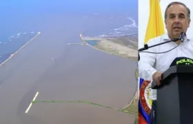 Canal de acceso y el Ministro de Transporte, Guillermo Reyes.