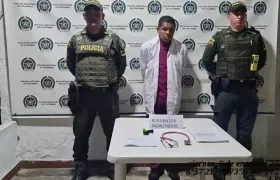 Joaquín Manuel Jiménez Vanegas, capturado, se hacía pasar por médico.