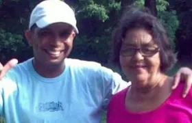 Ninfa Agámez y su hijo Alfredo de Jesús Sarmiento Agámez.