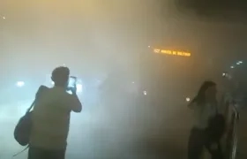 El humo invadió la zona aledaña a la emergencia en la estación Pedro Ramayá.