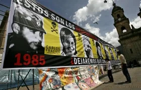 Familiares de los muertos y desaparecidos por el asalto de guerrilleros del M-19 al Palacio de Justicia de Bogotá ocurridos el 6 y 7 de noviembre de 1985.