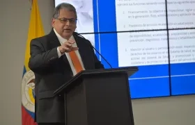 El superintendente de Salud, Ulahí Beltrán.