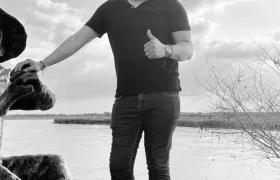 John Flórez estaba recogiendo firmas por su movimiento ‘Juntos Florecemos’.