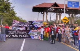 Bloqueo en el peaje Papiros.