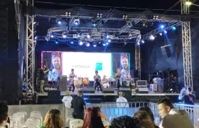 Una de las tarimas de 'Baila la calle' que comenzó este viernes de Carnaval.