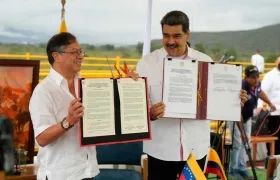 Los Presidentes Gustavo Petro y Nicolás Maduro. 