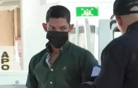 Humberto Manuel Olivella Pineda, se entregó ante Fiscalía.