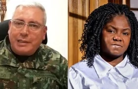 Comandante de las Fuerzas Armadas y Francia Márquez.