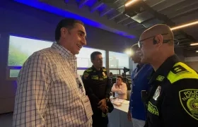 El comandante de la Policía Metropolitana de Barranquilla, el general Jorge Urquijo, manifestó su indeclinable compromiso contra la ilegalidad .