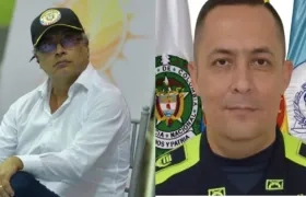 El Presidente Gustavo Petro y el coronel Javier Antonio Castro.