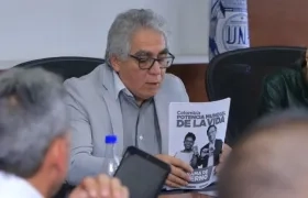 Augusto Rodríguez, director de la UNP, ileso anoche en atentado a bala en Bogotá.