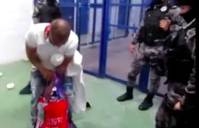 Momento del traslado de alias 'El Negro Ober'.