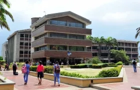 Convocatoria Publica de decanos UniAtlántico