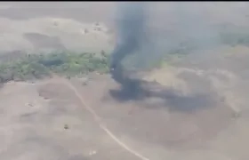 Destrucción de “aeronave invasora” cerca de la frontera.