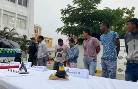 Marlis Miranda Muñóz, en círculo, una de las personas capturadas