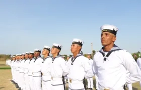 Un grupo de grumetes durante el acto.