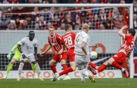 El disparo de Mathjis de Light que le dio la victoria al Bayern Múnich. 