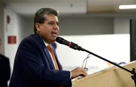 Contralor Carlos Rodríguez.