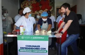 El Alcalde Jaime Pumarejo visitó el emprendimiento ganador del proyecto Estímulos participativos