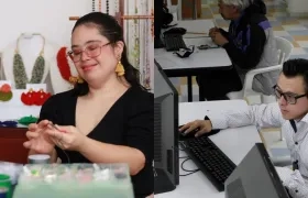 Álvaro Macías y Silvana Escobar, personas con síndrome de Down.