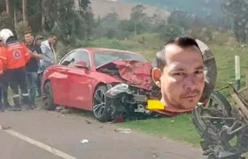El vehículo BMW que provocó el accidente en Nobsa. En el recuadro, Eliades Ballesteros Chinchilla, una de las víctimas mortales.