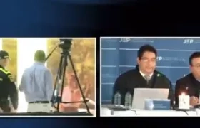 El alcalde fue detenido en plena audiencia.