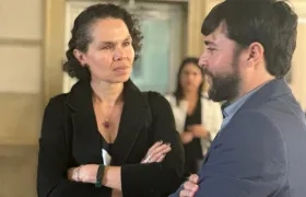 El alcalde de Barranquilla, Jaime Pumarejo Heins y Ministra del Deporte, Astrid Rodríguez.