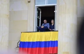 El Presidente Gustavo Petro y la Primera Dama, Verónica Alcocer.