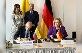 Álvaro Leyva, ministro de Exteriores.