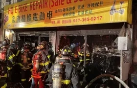 Incendio en una tienda de venta y reparación de bicicletas y motocicletas eléctricas