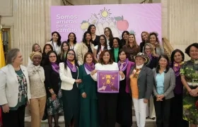 Posesionan a Aura María Duarte, en Asuntos agropecuarios, y Martha Carvajalino, en Desarrollo Rural.