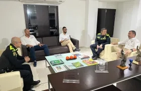 Sijin, Sipol y Carabineros de la Policía Atlántico.