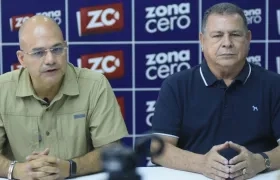 El coronel Juan Carlos Martínez y el sargento Fredys Osorio Umaña en la visita a Zona Cero