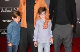 Ricky Martin y Jwan Yosef junto a sus hijos.
