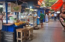 Muchas veces las calles del Centro permanecen solas, dice Asovendedores.