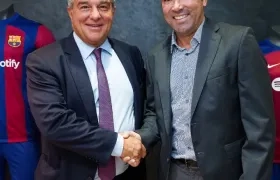 Joan Laporta, presidente del Barcelona, y Deco, nuevo director deportivo. 