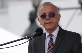 Iván Velásquez Gómez, Ministro de Defensa.