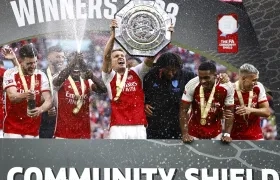 La celebración del Arsenal tras conquistar el título de la Community Shield.