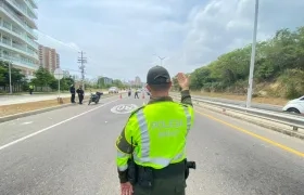 La Policía de Tránsito vigila los principales accesos y salidas en Barranquilla