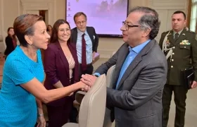 Petro saluda a las representantes de EE.UU., Nydia Velásquez y Misty Rebik